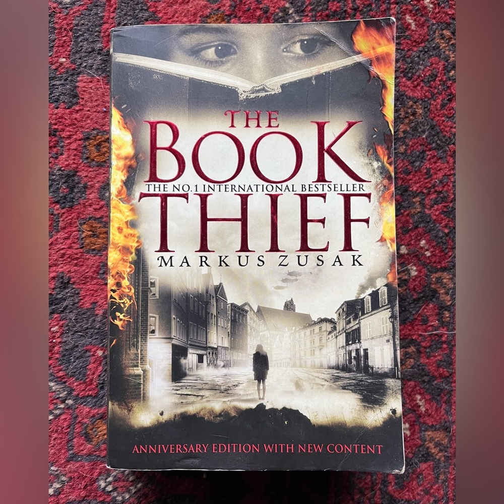 PAPERBACK FICTION “THE BOOK THIEF”